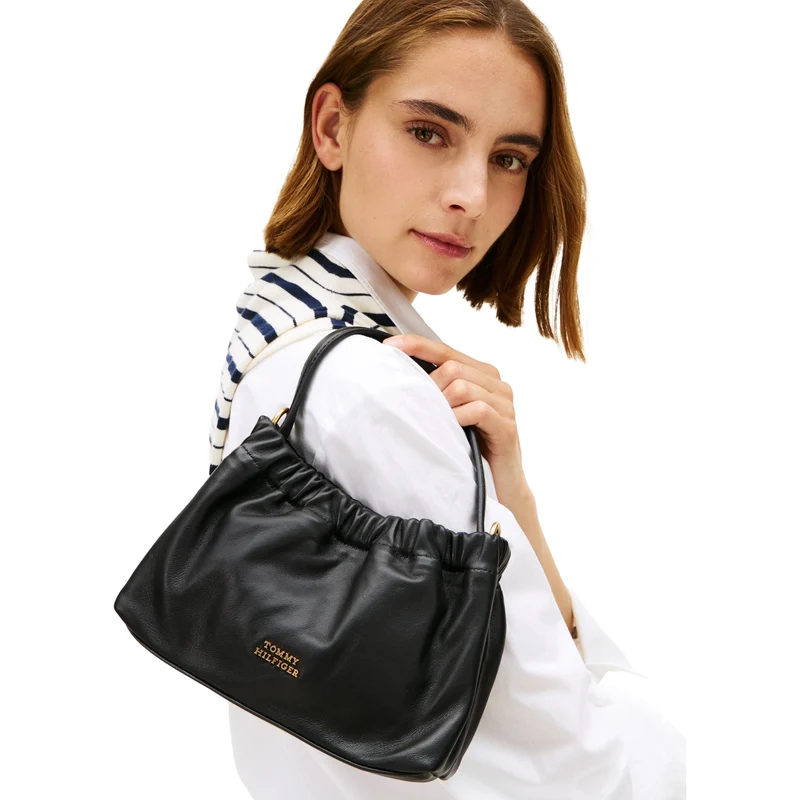 Tommy Hilfiger Soft Leather - Umhängetasche 22 cm (black)