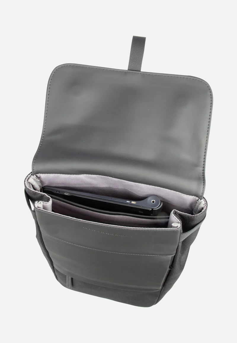 Fyn Small All Black - Rucksack