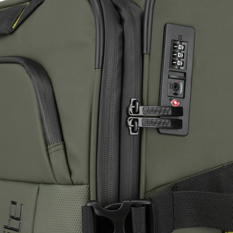 Travelite Briize - 4-Rollen-Trolley M 67 cm erw. (khaki)